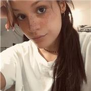 Studentessa universitaria disponibile per lezioni di lingua inglese